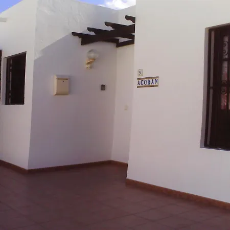 With 3 Bedrooms In With Private Pool Furnished Terrace And Wifi 1 Km From The Beach Villa *